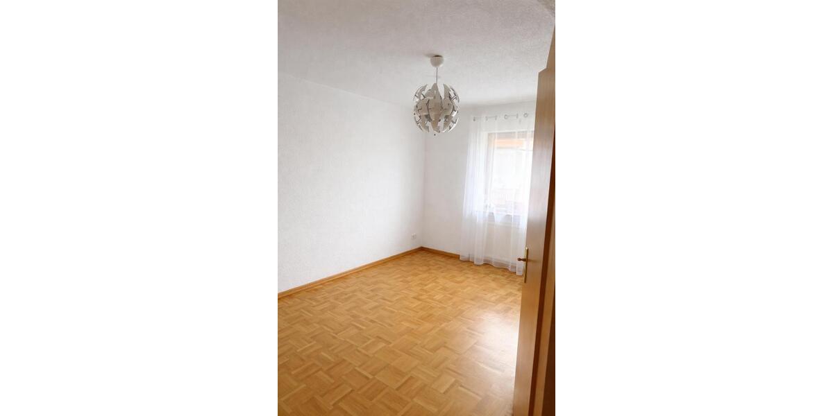 Etagenwohnung Grenzach-Wyhlen Wyhlen - 4 Zimmer, 89 m&sup2;, 1.420&euro; | Angebot:26000102