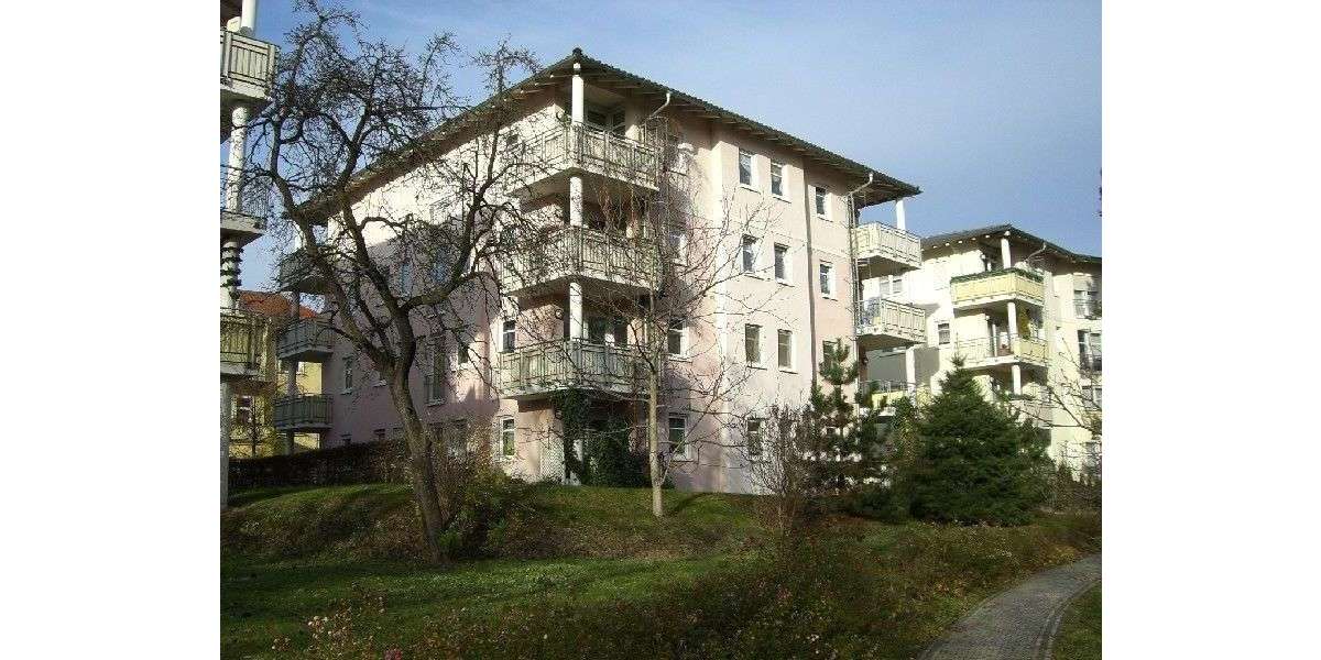 Etagenwohnung Radebeul - 3 Zimmer, 77 m&sup2;, 770&euro; | Angebot:24850934