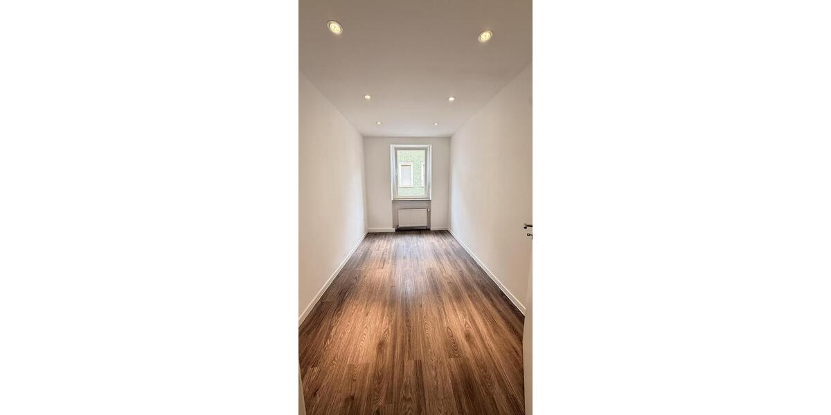 Etagenwohnung Frankenthal (Pfalz) - 4 Zimmer, 104 m&sup2;, 1.250&euro; | Angebot:26442757