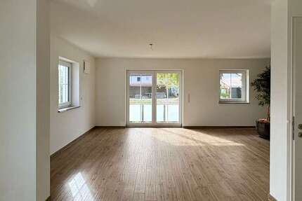 Wohnung zum Mieten in Ottenhofen 1.400 € 98 m²