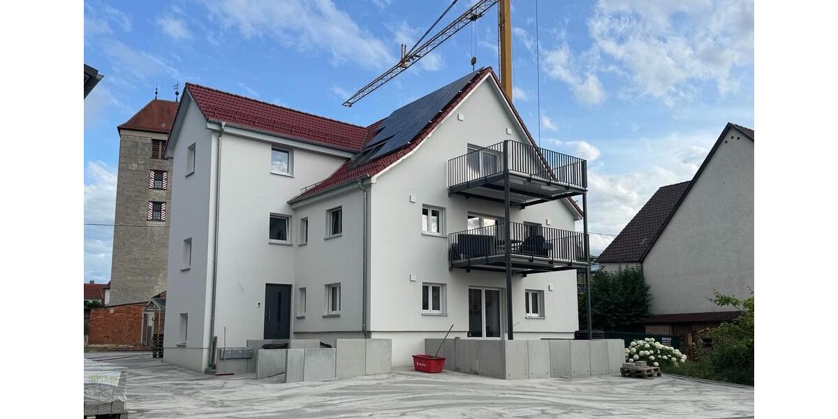 Dachgeschoßwohnung Emerkingen - 3 Zimmer, 95 m&sup2;, 950&euro; | Angebot:26629234