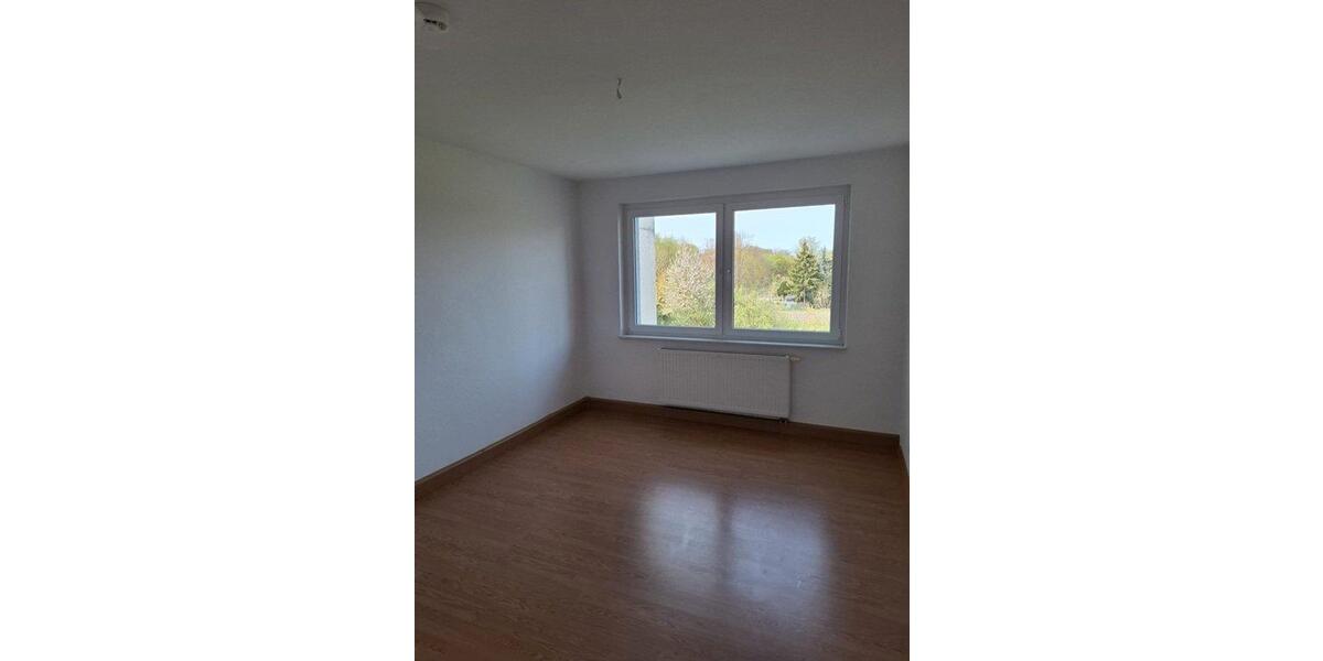 Etagenwohnung Ebeleben - 3 Zimmer, 66 m&sup2;, 394&euro; | Angebot:26337145