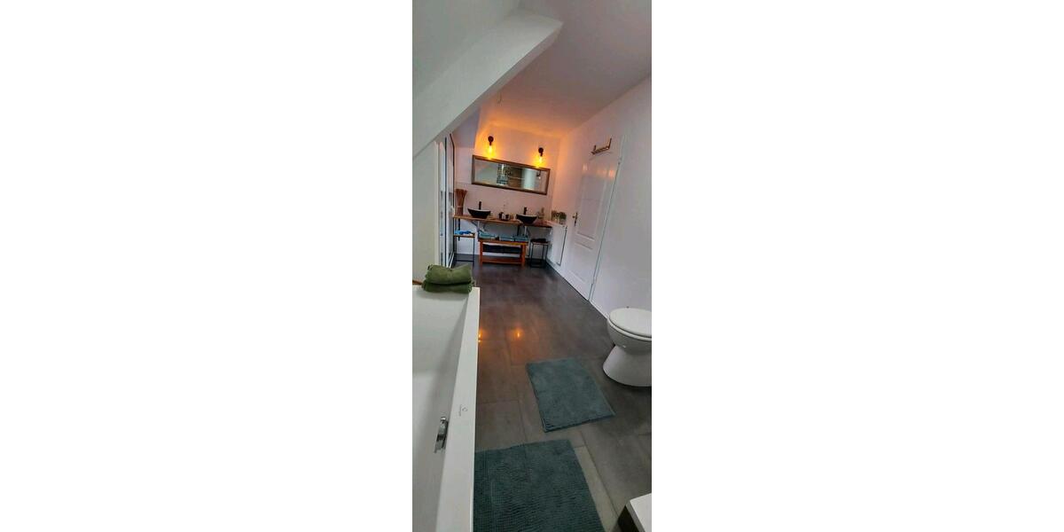 Etagenwohnung Nohfelden - 8 Zimmer, 300 m&sup2;, 2.500&euro; | Angebot:25904467