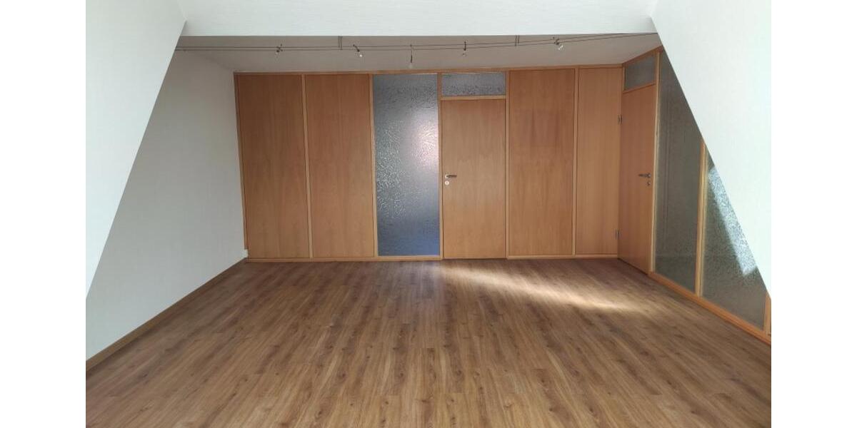 Maisonettenwohnung Meißen - 5 Zimmer, 143 m&sup2;, 990&euro; | Angebot:21539070