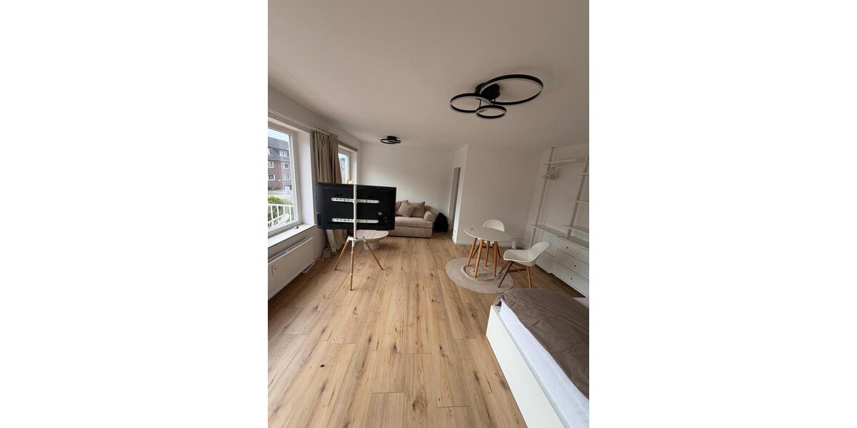 Etagenwohnung Krefeld Gellep-Stratum - 1 Zimmer, 39 m&sup2;, 1.200&euro; | Angebot:26609164