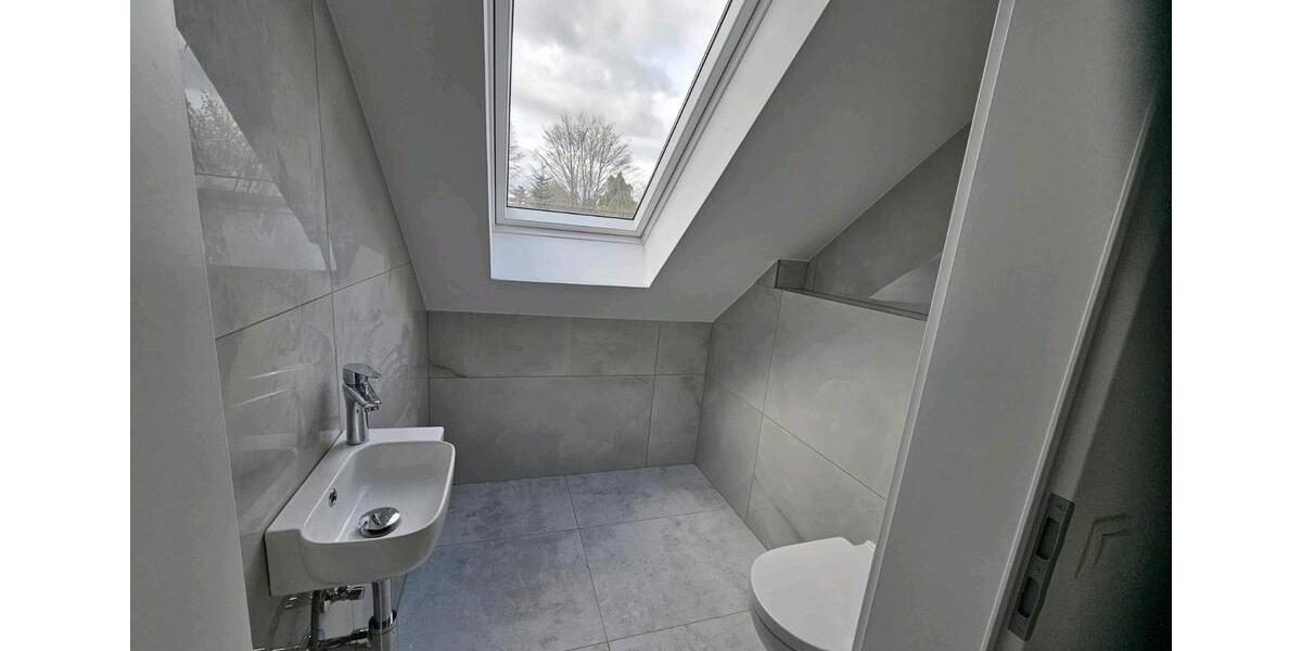 Dachgeschoßwohnung Gronau (Westfahlen) - 3 Zimmer, 110 m&sup2;, 1.200&euro; | Angebot:26426301