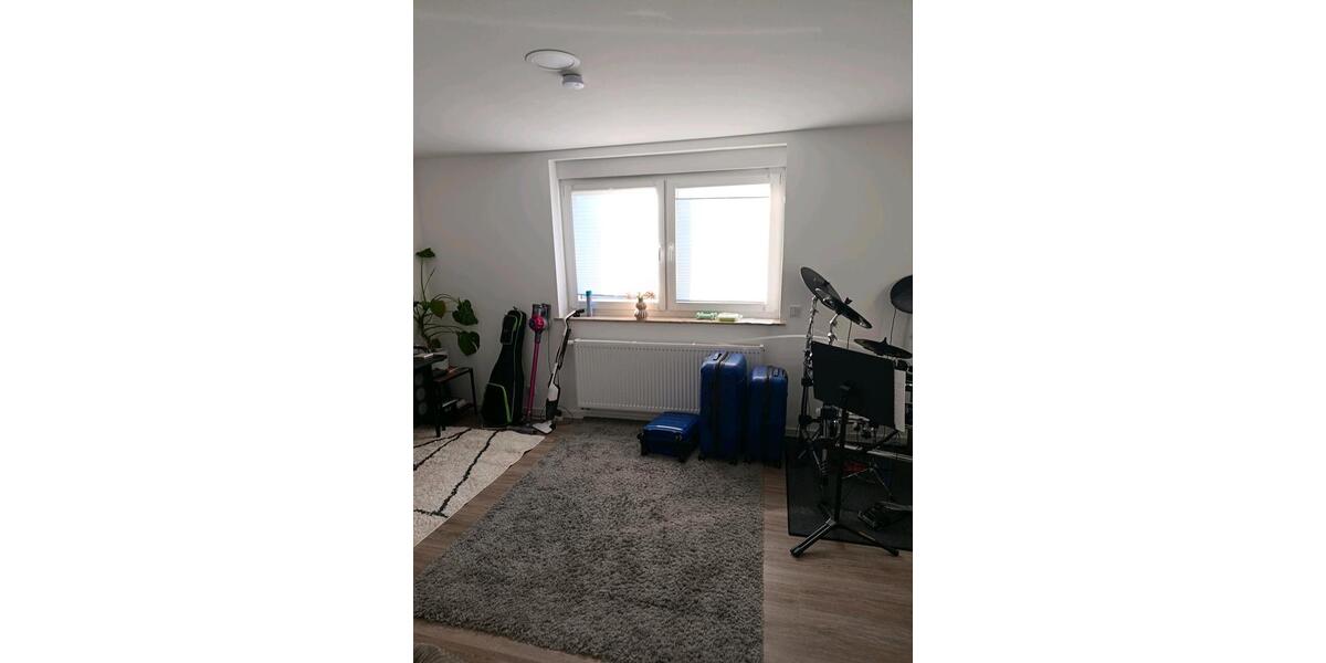 Erdgeschoßwohnung Kirchhain - 3 Zimmer, 80 m&sup2;, 945&euro; | Angebot:26286548