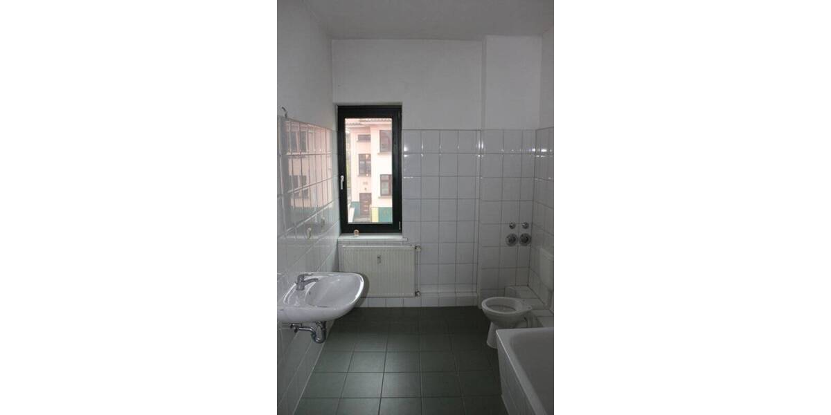 Etagenwohnung Schwerin Weststadt - 2 Zimmer, 67 m&sup2;, 608&euro; | Angebot:26807167