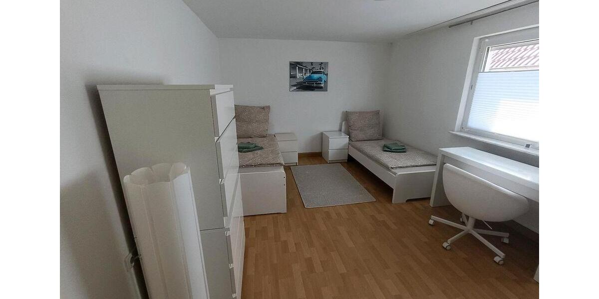 Erdgeschoßwohnung Täferrot - 4 Zimmer, 100 m&sup2;, 1.300&euro; | Angebot:26503226