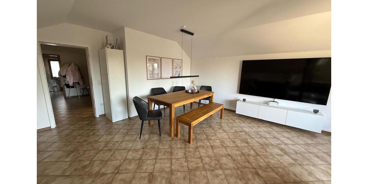 Dachgeschoßwohnung Goch - 3 Zimmer, 88 m&sup2;, 800&euro; | Angebot:26577542