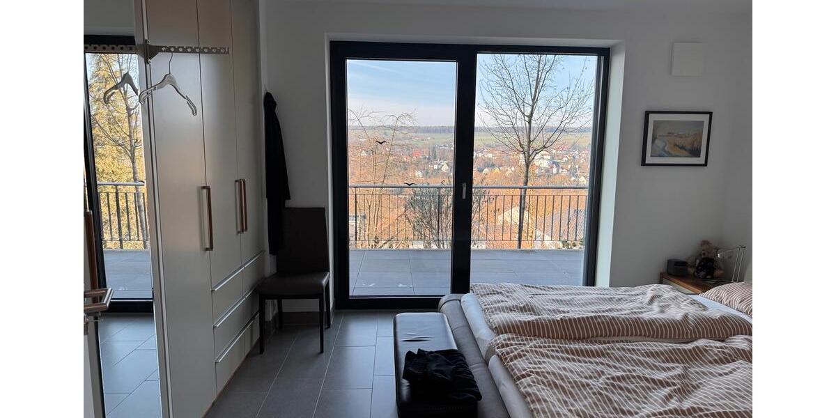 Hochparterre Melsungen - 4 Zimmer, 145 m&sup2;, 1.600&euro; | Angebot:24397451