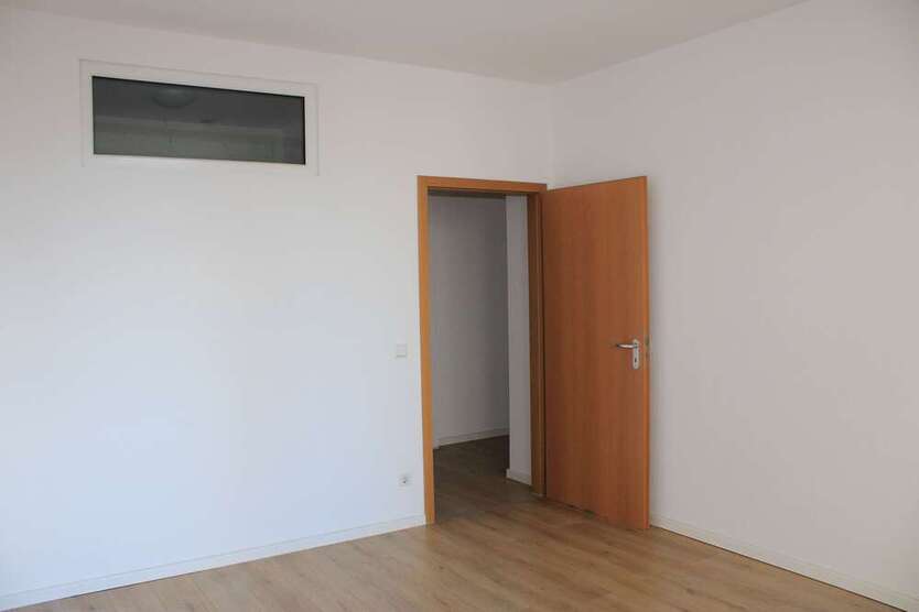 ***ideal für Studenten oder Azubis*** 1 Zimmer-Wohnung mit Balkon