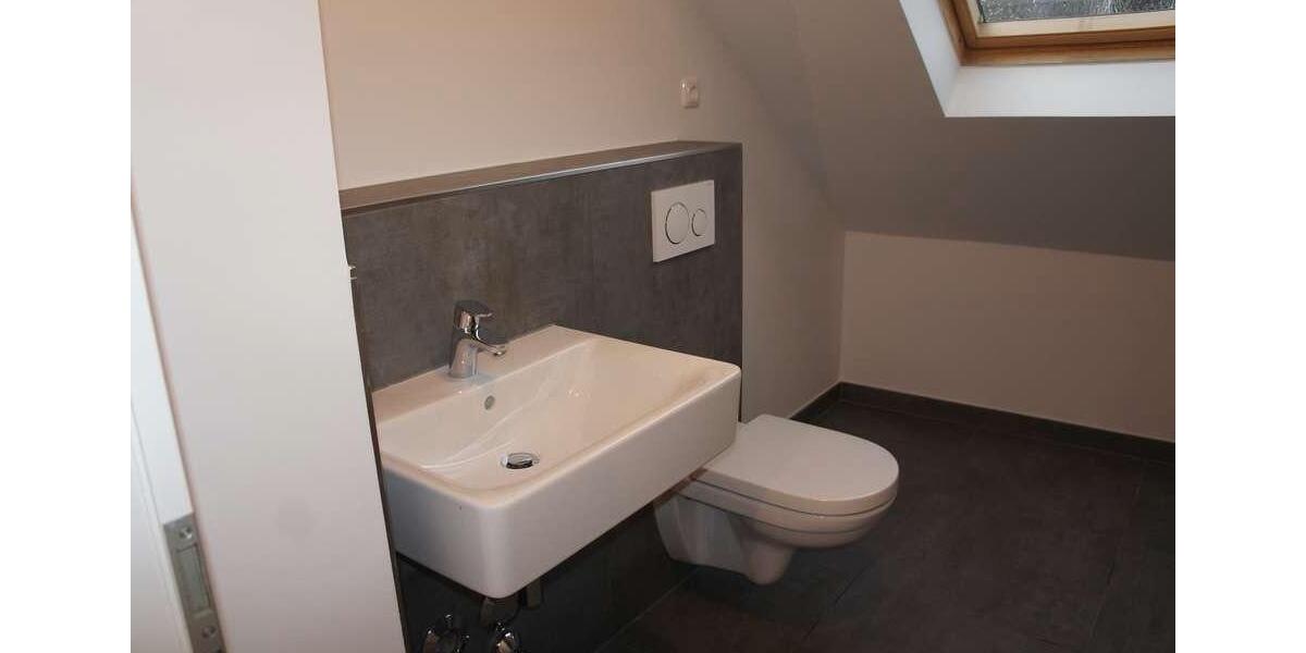 Dachgeschoßwohnung Leverkusen - 2 Zimmer, 55 m&sup2;, 950&euro; | Angebot:26688552