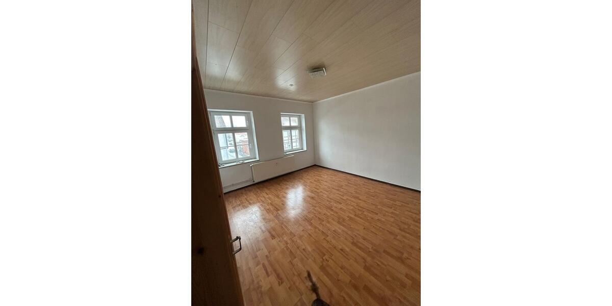Etagenwohnung Hötensleben - 3 Zimmer, 86 m&sup2;, 475&euro; | Angebot:26095176