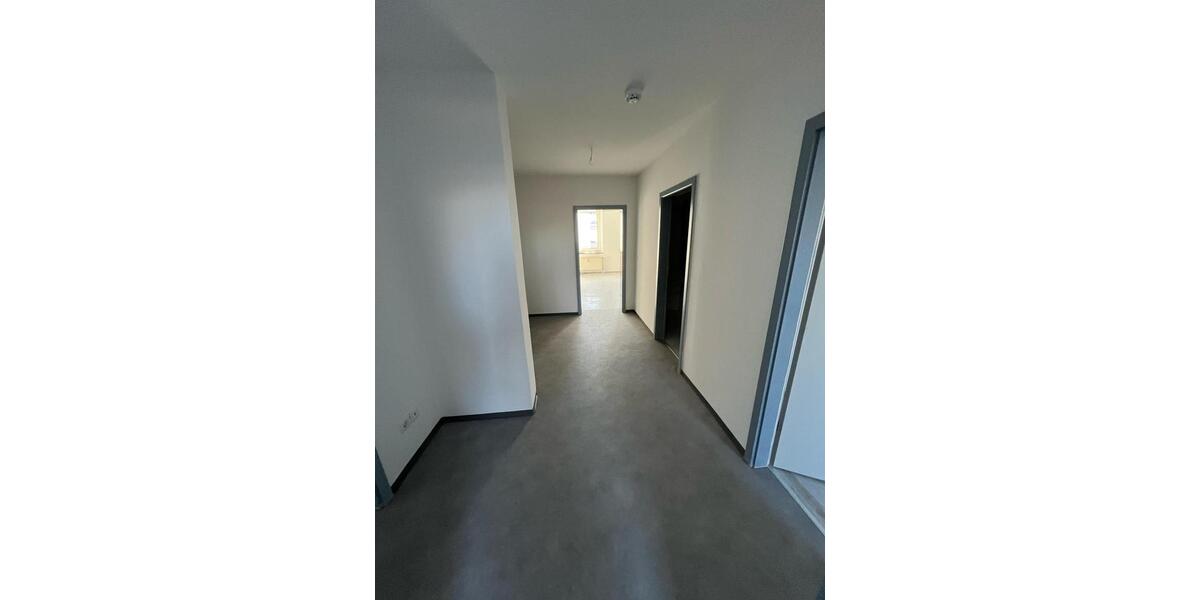 Etagenwohnung Naila - 3 Zimmer, 76 m&sup2;, 450&euro; | Angebot:24474410