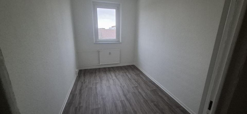Etagenwohnung Parchim - 3 Zimmer, 58 m&sup2;, 430&euro; | Angebot:24914294
