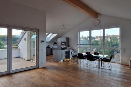 Haus Saarbrücken Brebach-Fechingen - 3 Zimmer, 140 m&sup2;, 1.800&euro; | Angebot:26227430