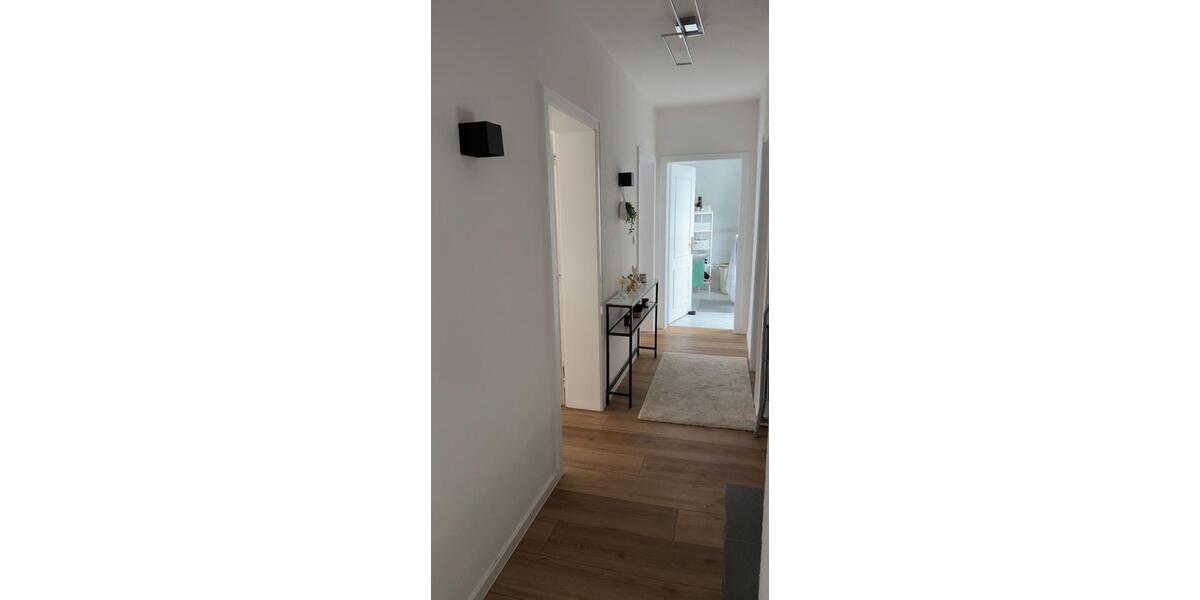 Etagenwohnung Wiefelstede - 3 Zimmer, 83 m&sup2;, 990&euro; | Angebot:24200876
