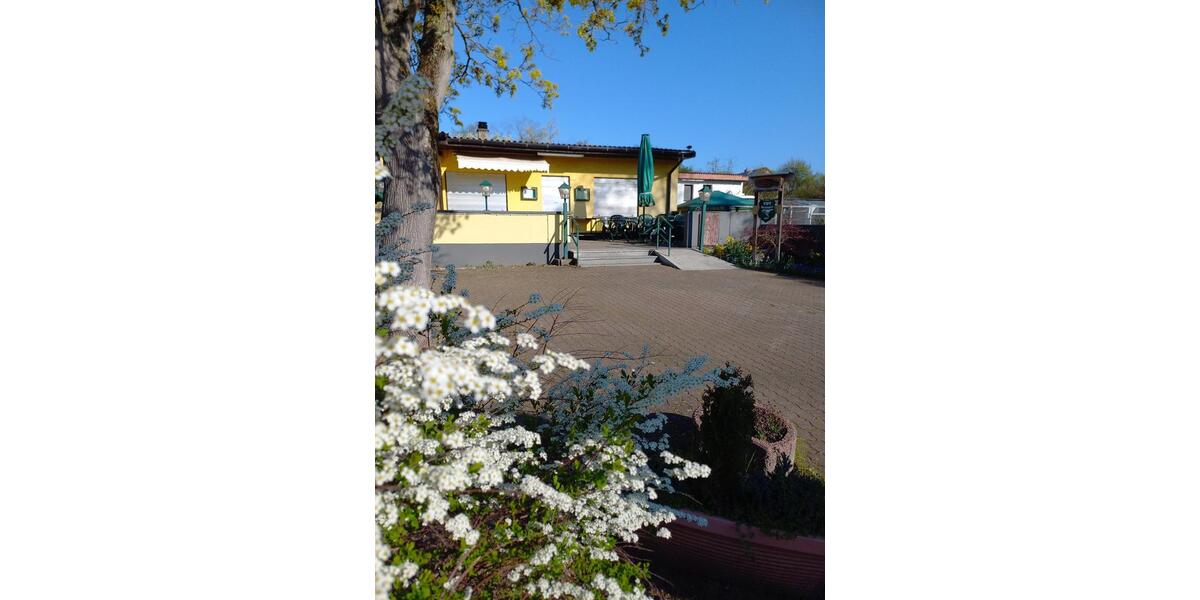 Gutgehende Vereinsgaststätte zimmer