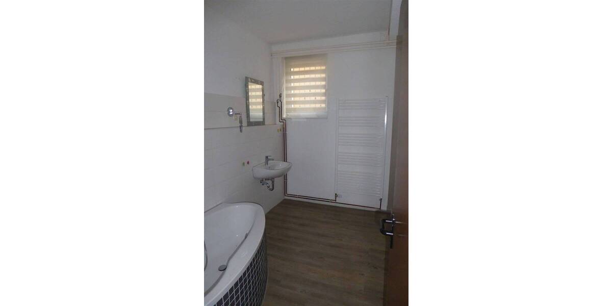 Etagenwohnung Ilmenau-Manebach Manebach - 4 Zimmer, 105 m&sup2;, 650&euro; | Angebot:26798529