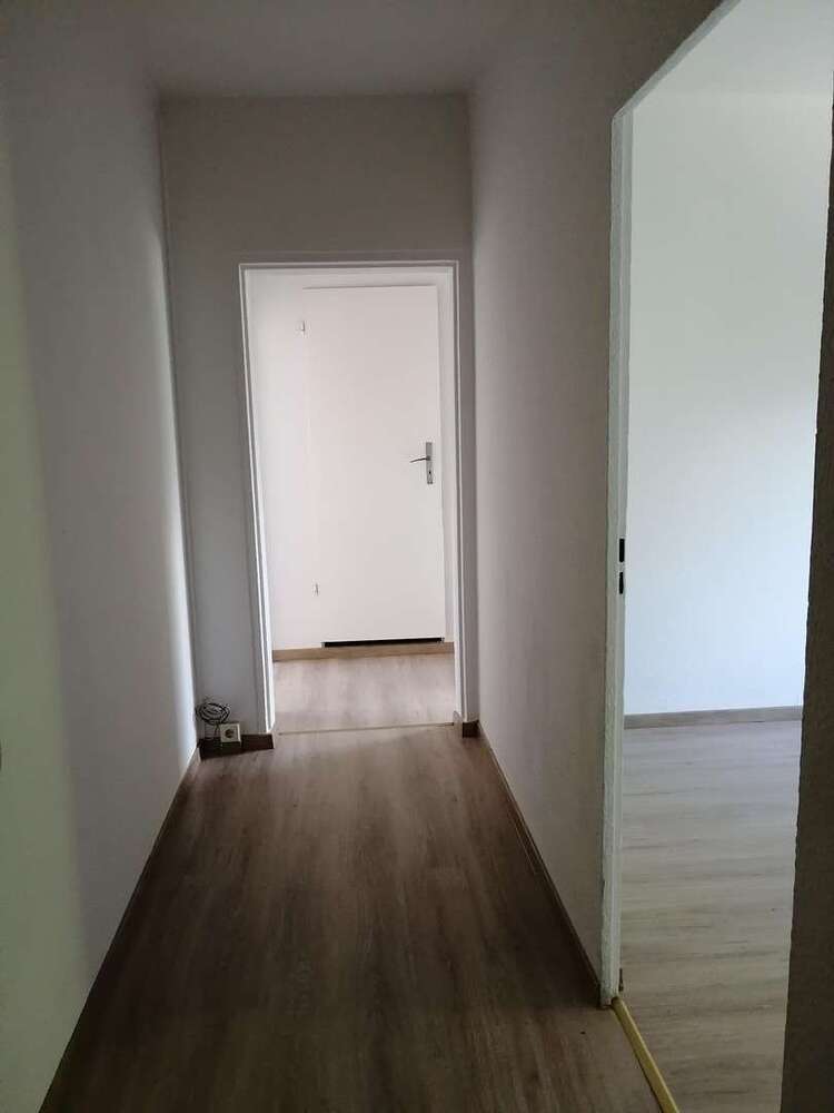 Wohnung zum Mieten in Walddrehna 324 € 50 m²