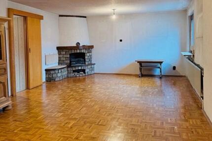 Wohnen auf Zeit Köln Ehrenfeld - 6 Zimmer, 140 m&sup2;, 600&euro; | Angebot:24856951
