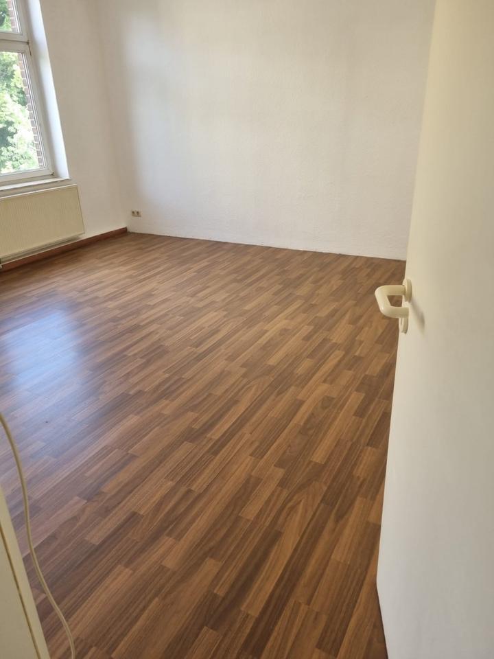 2 Raum Wohnung Kreuzgang Burg