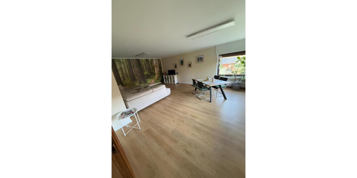 Etagenwohnung Solingen Aufderhöhe - 2 Zimmer, 80 m&sup2;, 960&euro; | Angebot:23906297