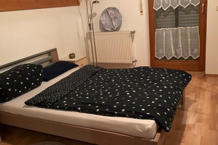 Kleine Mansardenwohnung auf Zeit 2 zimmer