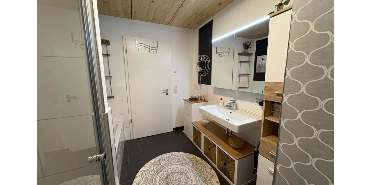 Erdgeschoßwohnung Oberviechtach - 3 Zimmer, 86 m&sup2;, 800&euro; | Angebot:26251523