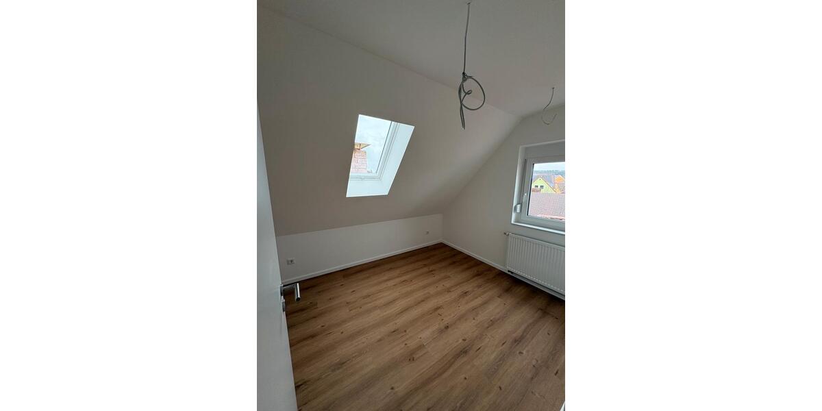 Dachgeschoßwohnung Allersberg Eismannsdorf - 3 Zimmer, 48 m&sup2;, 800&euro; | Angebot:25084720