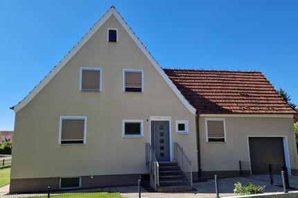 Haus Maihingen - 7 Zimmer, 135 m&sup2;, 1.200&euro; | Angebot:26614462