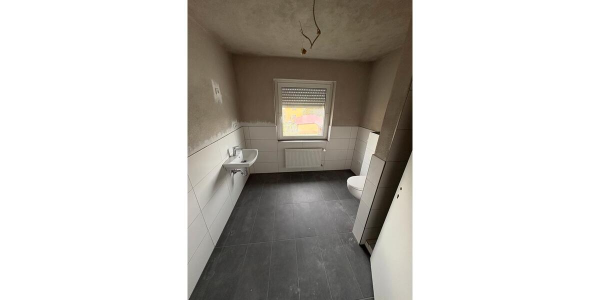 Etagenwohnung Amberg - 2 Zimmer, 68 m&sup2;, 990&euro; | Angebot:26566513