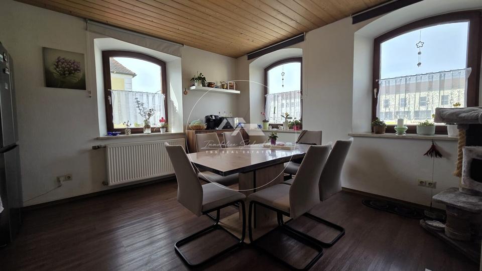 Etagenwohnung Abensberg - 4 Zimmer, 115 m&sup2;, 950&euro; | Angebot:25979881