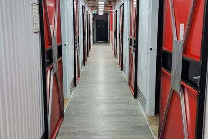 Halle in Wuppertal 220 € 22 m² zimmer