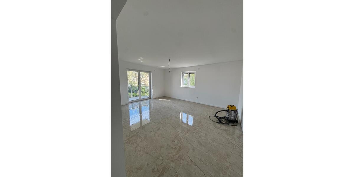 Etagenwohnung Limburg an der Lahn - 2 Zimmer, 77 m&sup2;, 847&euro; | Angebot:26386414