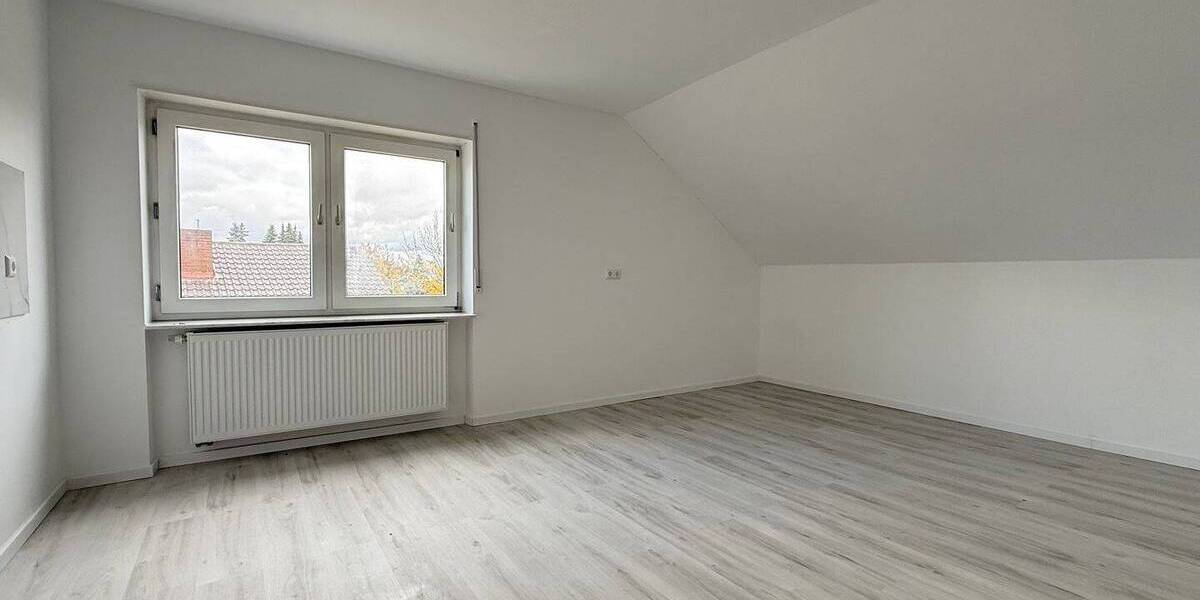 Etagenwohnung Kürnbach - 4 Zimmer, 120 m&sup2;, 1.175&euro; | Angebot:26291814