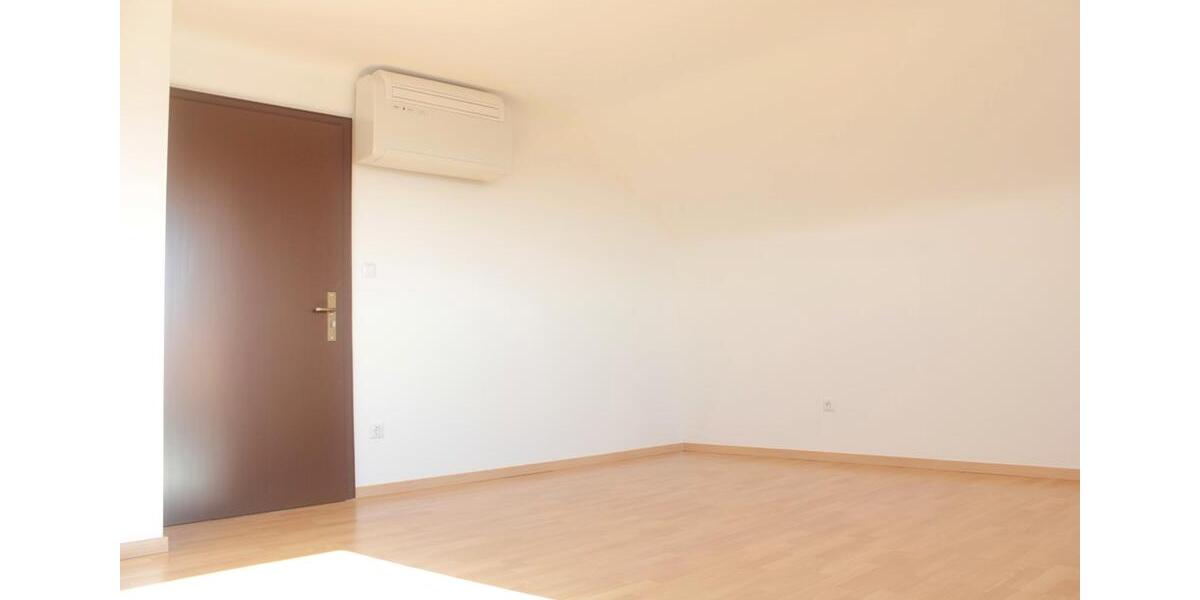 Dachgeschoßwohnung Püttlingen - 3 Zimmer, 106 m&sup2;, 780&euro; | Angebot:26251844