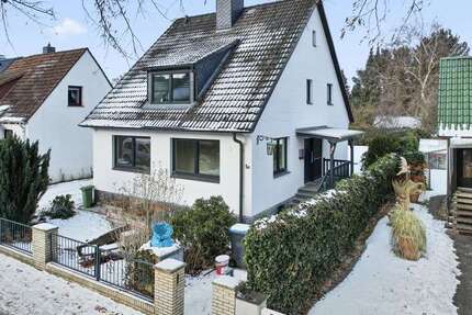 Haus Hamburg Harburg - 6 Zimmer, 136 m&sup2;, 2.000&euro; | Angebot:25111164