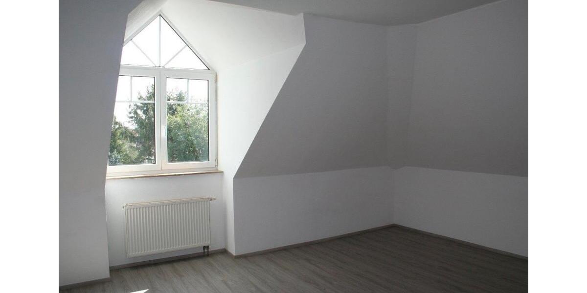 Maisonettenwohnung Elsterwerda - 3 Zimmer, 109 m&sup2;, 905&euro; | Angebot:26492990
