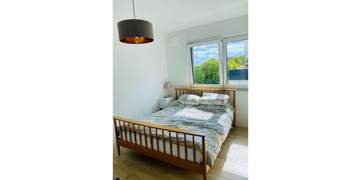 Etagenwohnung Friedrichsdorf - 5 Zimmer, 165 m&sup2;, 1.980&euro; | Angebot:25806103