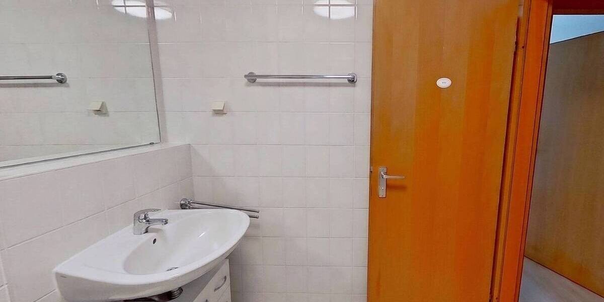 Etagenwohnung Düsseldorf Hellerhof - 3 Zimmer, 79 m&sup2;, 1.048&euro; | Angebot:26740552
