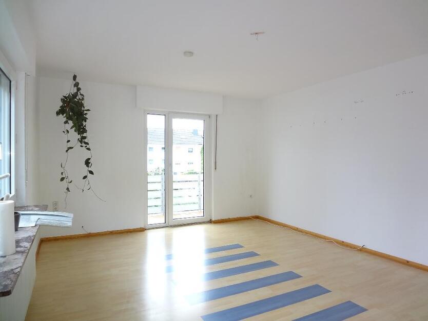3 ZKBB* tgl. Wannenbad* max. 1-3 Pers.Süd-West-Balkon* Markise* tgl.-Wannenbad* Sat* Pfungstadt