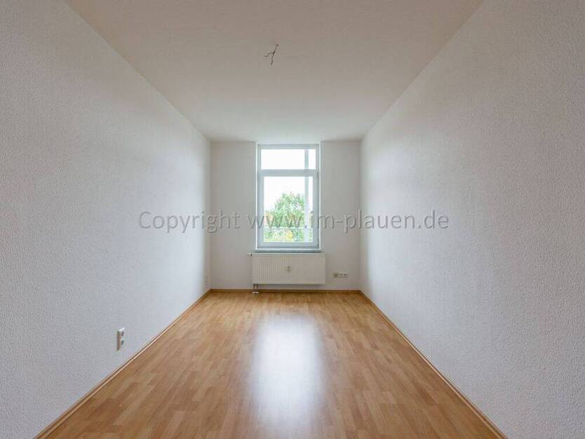 2 Zimmer plus ArbeitsZimmer - 2.OG mit Balkon - modernes BadeZimmer - zur Miete in Plauen