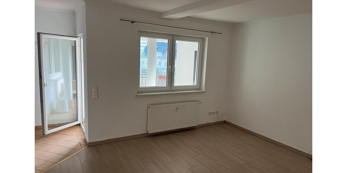 Etagenwohnung Siegen Weidenau - 3 Zimmer, 107 m&sup2;, 1.350&euro; | Angebot:25842747