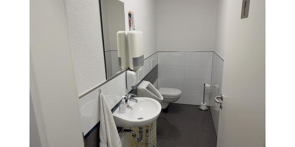 Gewerbeobjekt Schiffweiler - 2.000&euro; | Angebot:24387496