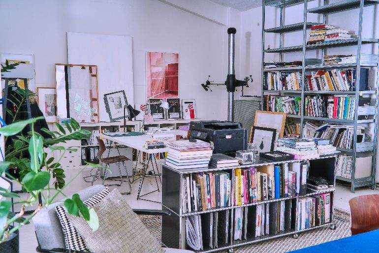 Arbeitsplätze in inspirierendem Industrieloft - All-in-Miete zimmer