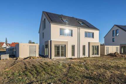 Haus Taucha - 5 Zimmer, 120 m&sup2;, 1.950&euro; | Angebot:26562904