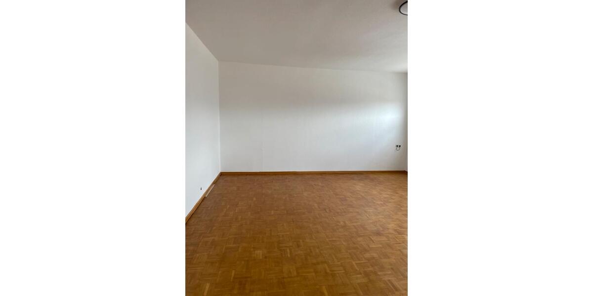 Dachgeschoßwohnung Papenburg - 7 Zimmer, 133 m&sup2;, 1.300&euro; | Angebot:25921406