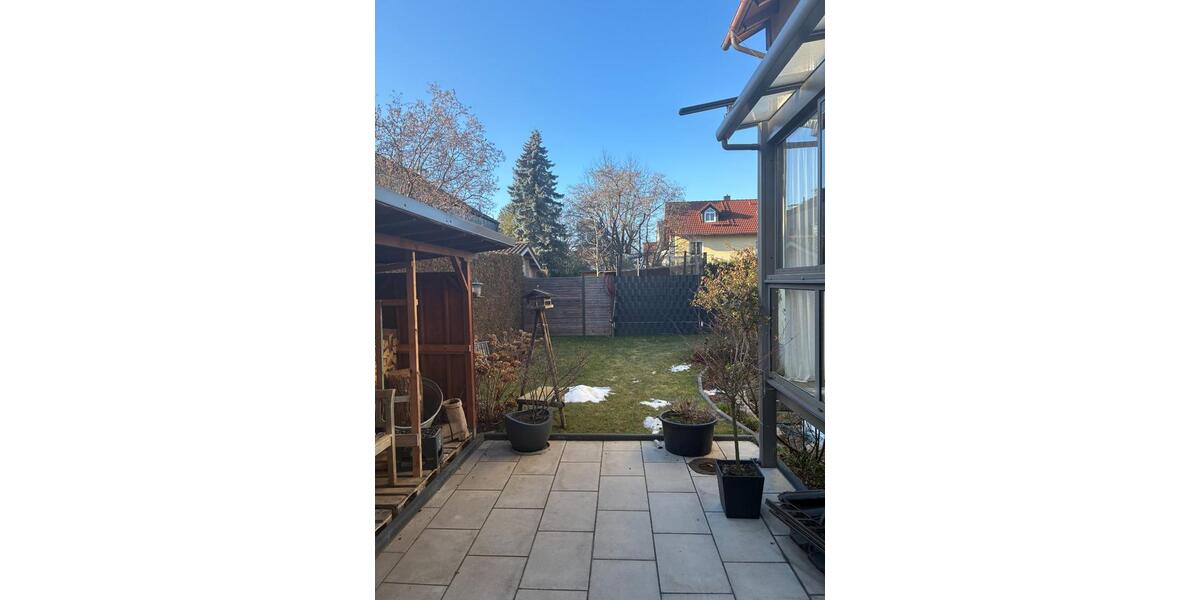 Erdgeschoßwohnung München Allach-Untermenzing - 5 Zimmer, 155 m&sup2;, 3.100&euro; | Angebot:24752689